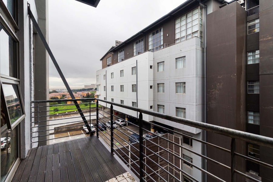 1 Bedroom Property for Sale in Woodstock Western Cape